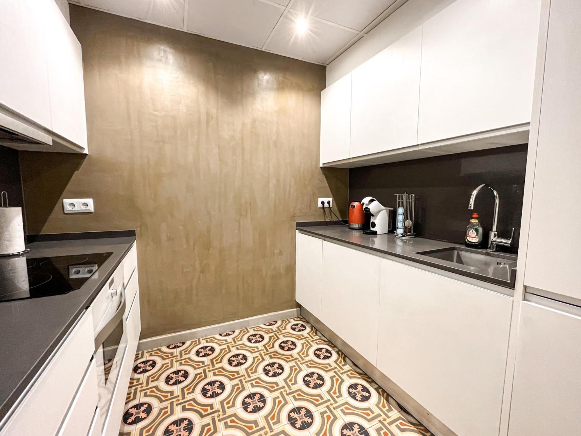 Old Town Duplex With Character * Girona