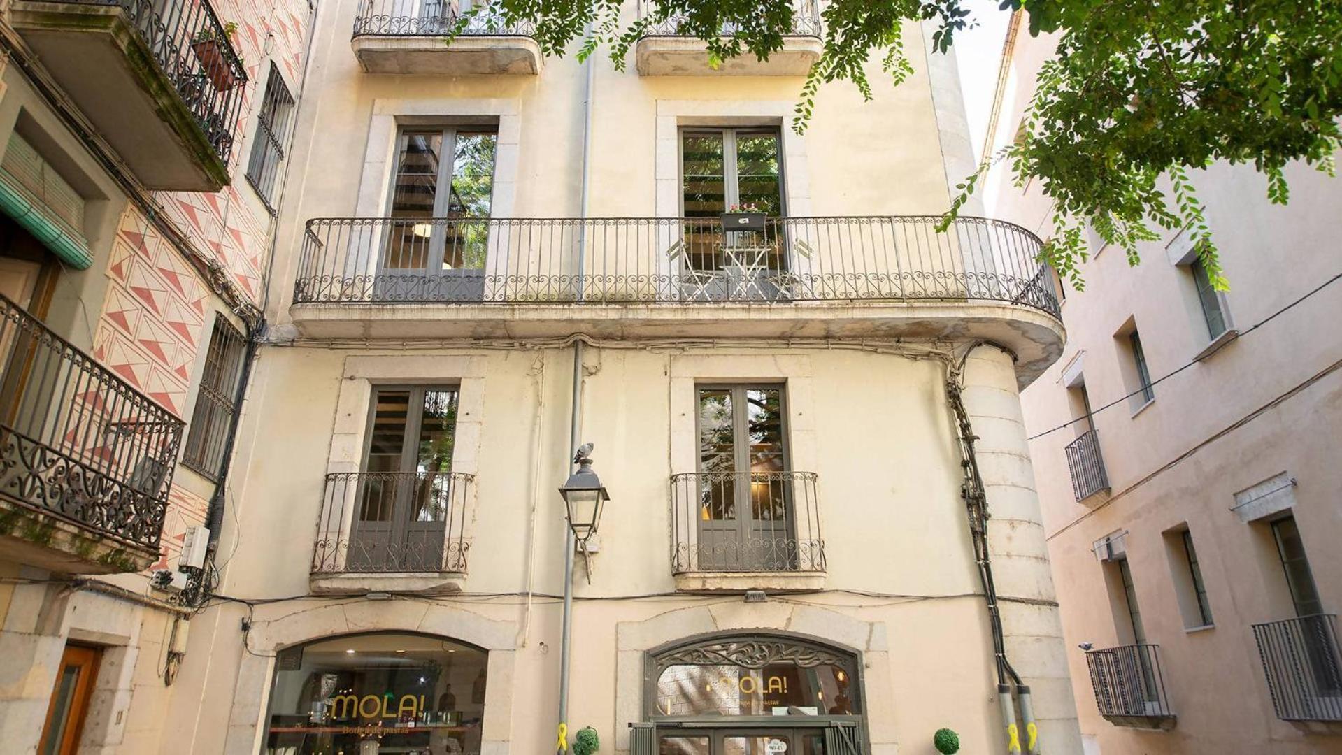 Old Town Duplex With Character * Girona